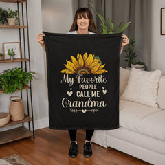 My Favorite People Call Me Grandma - Coral Fleece Blanket